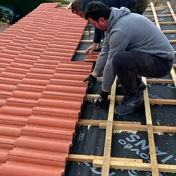 La rénovation et la réfection de la couverture d'un toit